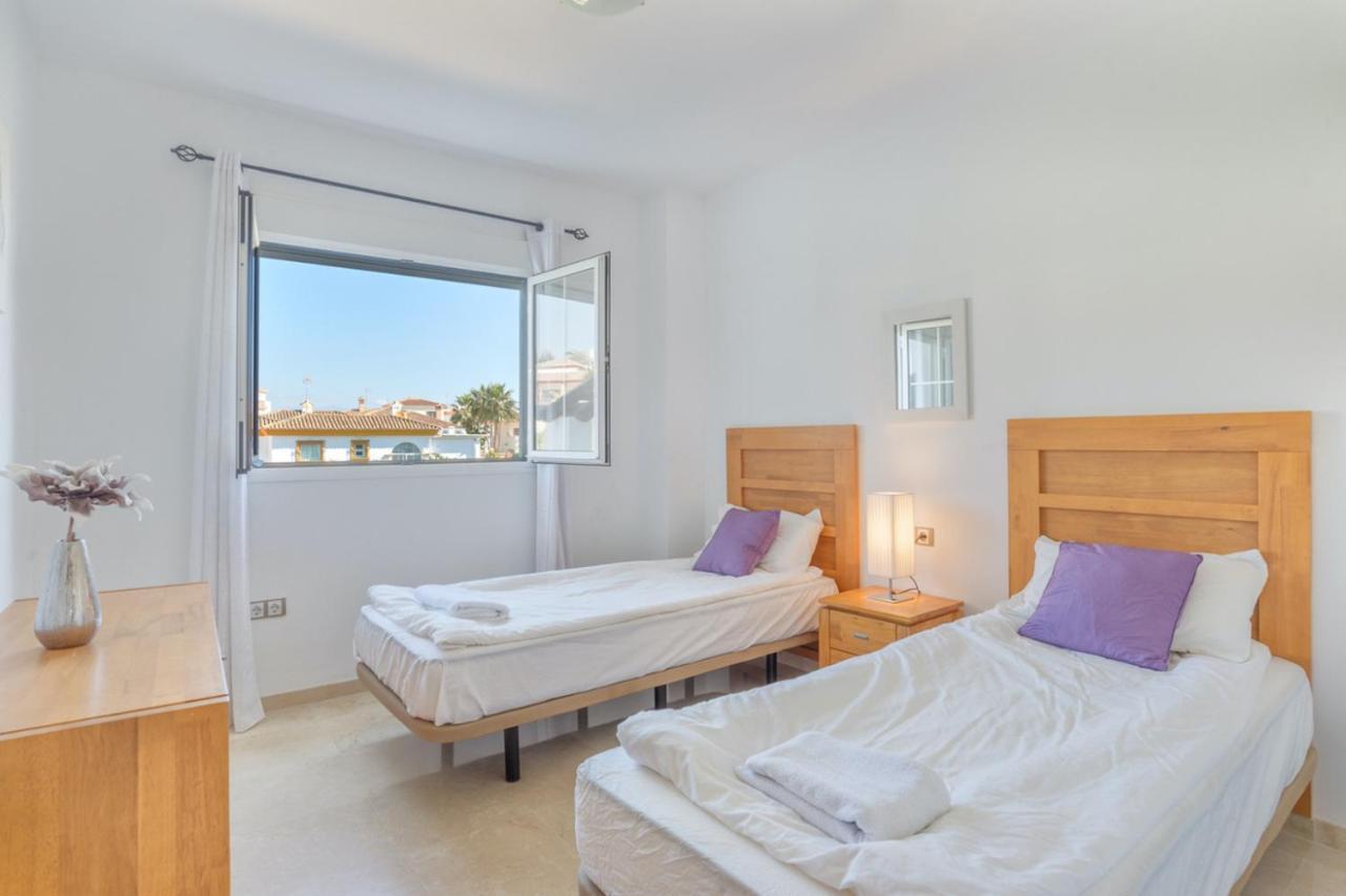 La Duquesa Real Apartment San Luis de Sabinillas Dış mekan fotoğraf